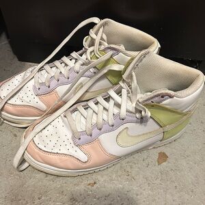 Pastel Nike Dunks Women’s